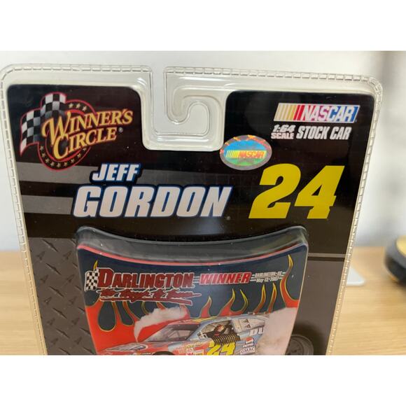 Jeff Gordon #24 Winners Circle NASCAR diecast cars - Lot of 2 cars 1:64 Scale - Picture 6 of 16